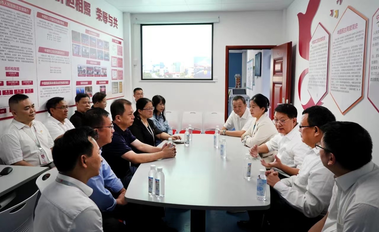 走访中共百色市人民医院党委.jpg