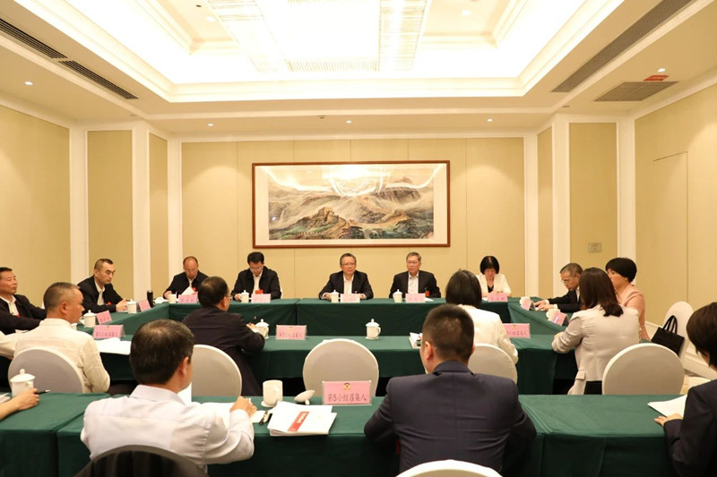 市政协五届第四十四次主席会议召开