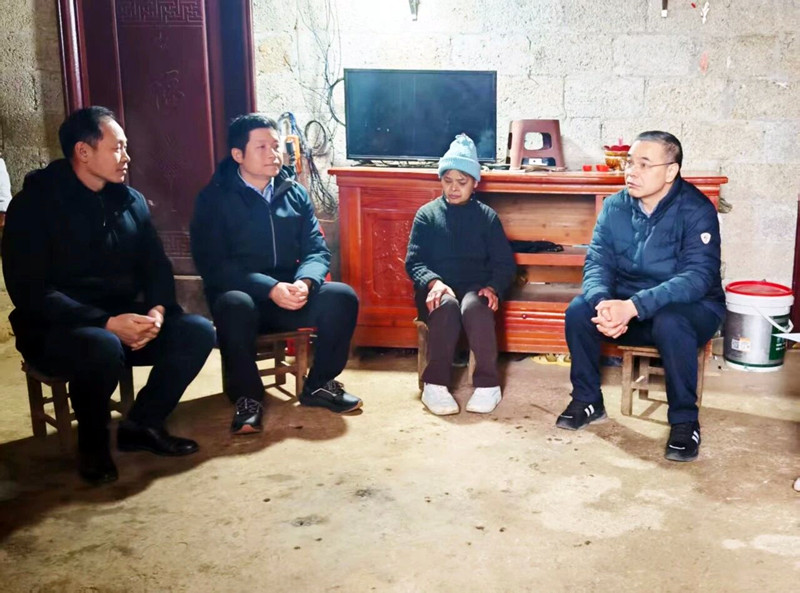 韦晓东开展春节前走访慰问活动