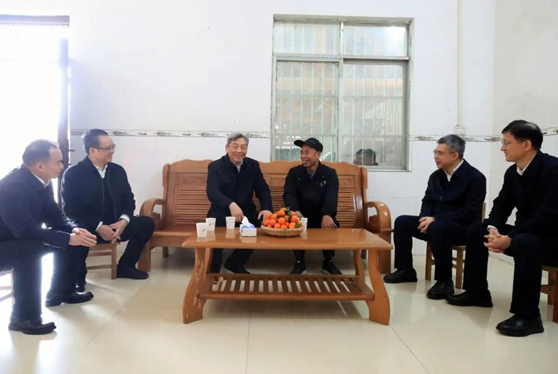 孙大伟深入百色开展春节慰问活动