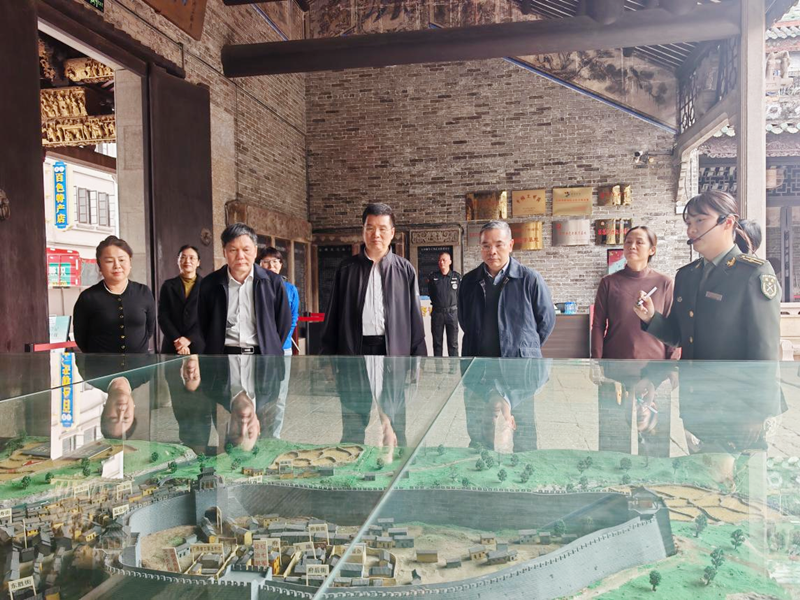 玉林市政协到我市考察调研