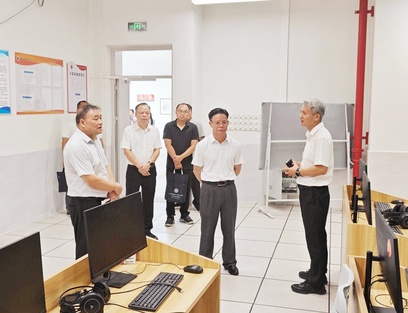 鄢永库在百色城开展重点提案督办调研